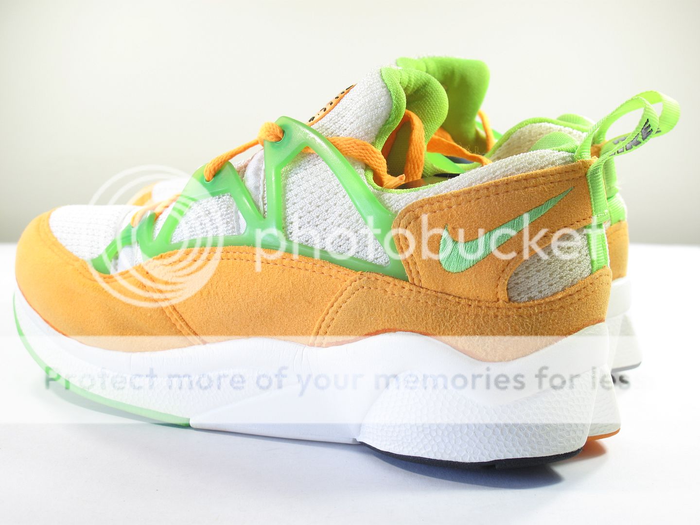 スタジャン、dunklow、huarache Nike Air Huarache '08 Kanye West Glow In The Dark Tour